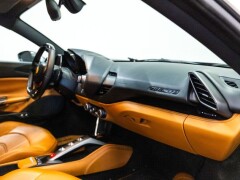 FERRARI 488 GTB  3.9 HELE Dealer auto