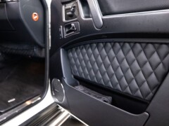 Mercedes Benz G 63 AMG  Grijs nummernschild Gereserveerd  Deale