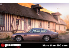 Aston Martin DB6 Vantage Sports Saloon 