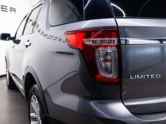 FORD Explorer  LIMITED 7 sitzeuitvoering 7 Persoonsuit