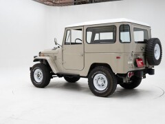 Toyota Land Cruiser FJ40 \'72 