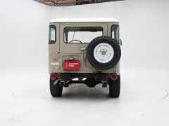 Toyota Land Cruiser FJ40 \'72 