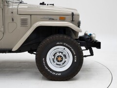 Toyota Land Cruiser FJ40 \'72 