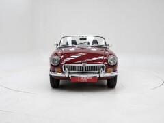 MG B \'74 