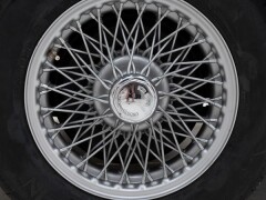 MG B \'74 