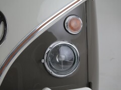 Volkswagen T1 Samba 21 Windows \'64 