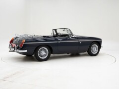 MG B \'72 