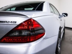 Mercedes Benz SL 63 AMG  Fiscale waarde € 22.000,- Dealer auto