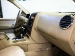 FORD Explorer  V8 Eddie Bauer 7 sitze Btw auto, Fiscal