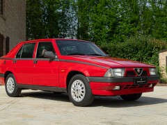 Alfa Romeo 75 