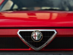 Alfa Romeo 75 