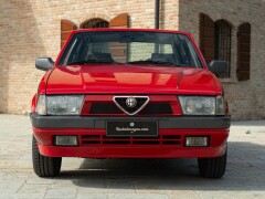 Alfa Romeo 75 