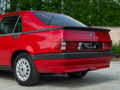 Alfa Romeo 75 