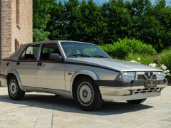 Alfa Romeo 75 2.0 