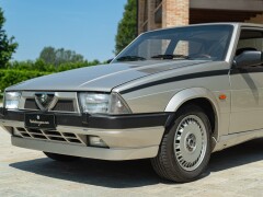 Alfa Romeo 75 2.0 