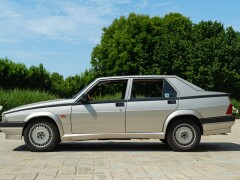 Alfa Romeo 75 2.0 