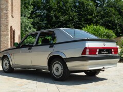 Alfa Romeo 75 2.0 