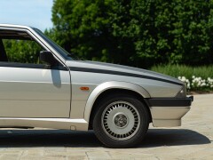 Alfa Romeo 75 2.0 