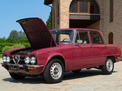 Alfa Romeo GIULIA NUOVA SUPER 1300 
