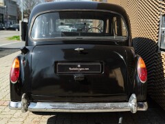 Austin FX4 \"LONDON TAXI\" 