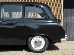 Austin FX4 \"LONDON TAXI\" 
