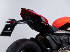 Ducati PANIGALE V2 BULEGA 2023 WORLD CHAMPION REPLICA 