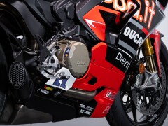Ducati PANIGALE V2 BULEGA 2023 WORLD CHAMPION REPLICA 