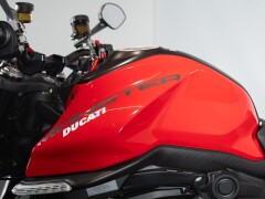 Ducati MONSTER 