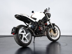 Ducati MONSTER 900 