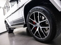 Mercedes Benz G 63 AMG  Grijs nummernschild Gereserveerd  Deale