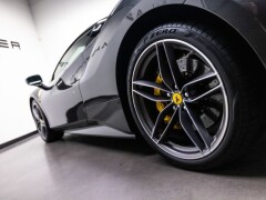 FERRARI 488 GTB  3.9 HELE Dealer auto