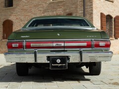 Ford GRAN TORINO 4 DOOR 5.7 V8 BROUGHAM 