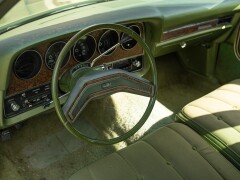 Ford GRAN TORINO 4 DOOR 5.7 V8 BROUGHAM 