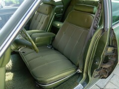 Ford GRAN TORINO 4 DOOR 5.7 V8 BROUGHAM 