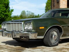 Ford GRAN TORINO 4 DOOR 5.7 V8 BROUGHAM 