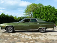 Ford GRAN TORINO 4 DOOR 5.7 V8 BROUGHAM 