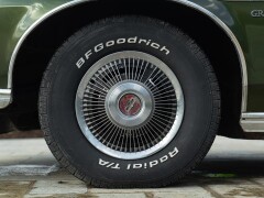 Ford GRAN TORINO 4 DOOR 5.7 V8 BROUGHAM 