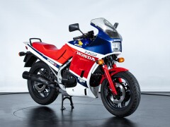 Honda VF 500 F 