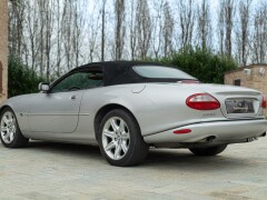 Jaguar XK8 SPIDER 