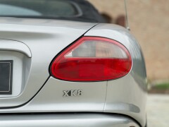 Jaguar XK8 SPIDER 