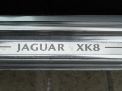 Jaguar XK8 SPIDER 