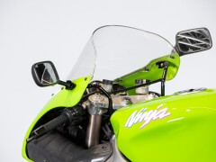 Kawasaki ZX-7R 