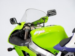 Kawasaki ZX-7R 