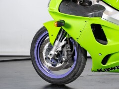Kawasaki ZX-7R 