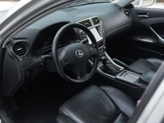 Lexus IS 220 D 