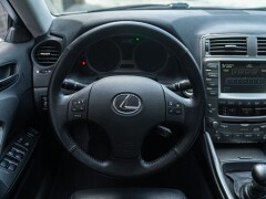 Lexus IS 220 D 