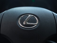 Lexus IS 220 D 