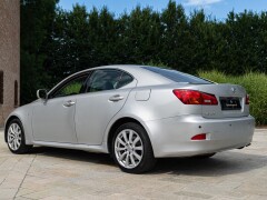 Lexus IS 220 D 