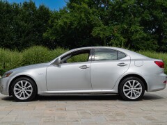 Lexus IS 220 D 