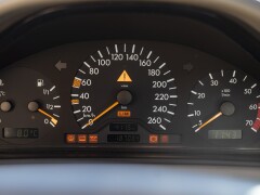 Mercedes Benz CLK 230 CABRIOLET 